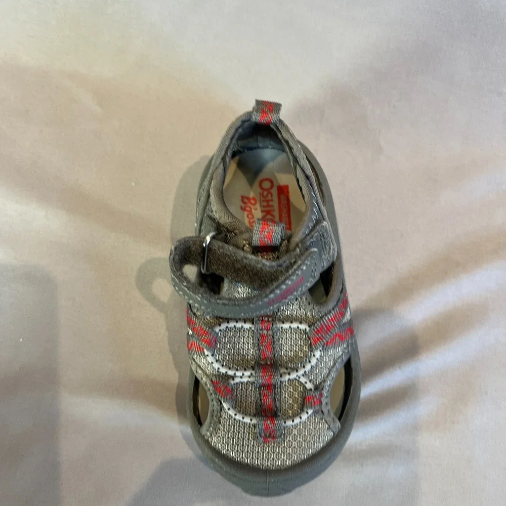 Oshkosh B'Gosh Abe Play Toddler 8 M Strappy Gray Red Textile Closed Toe Sandals